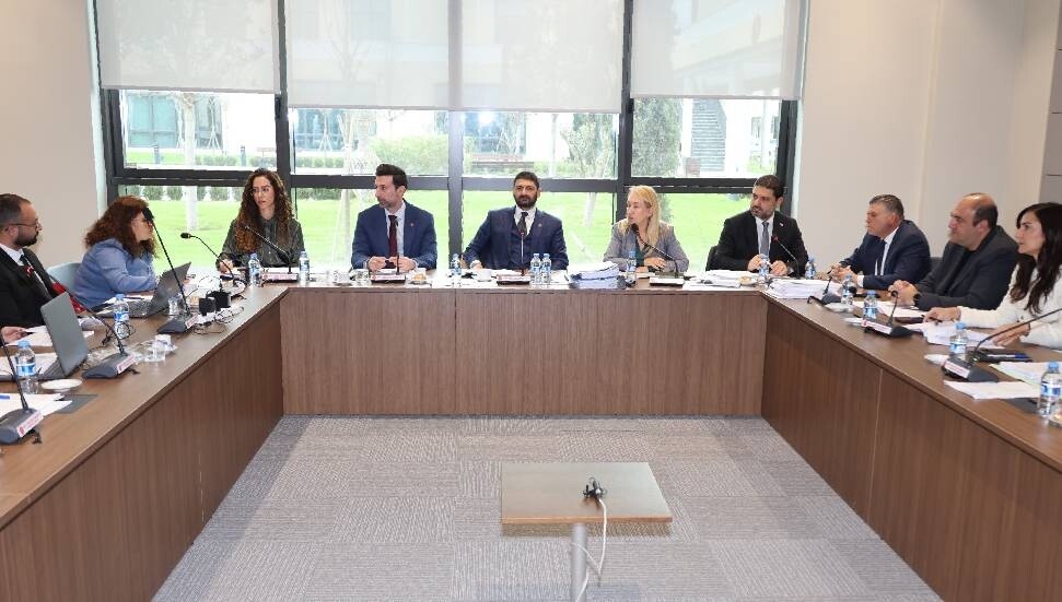 İdari, Kamu ve Sağlık İşleri Komitesi toplandı