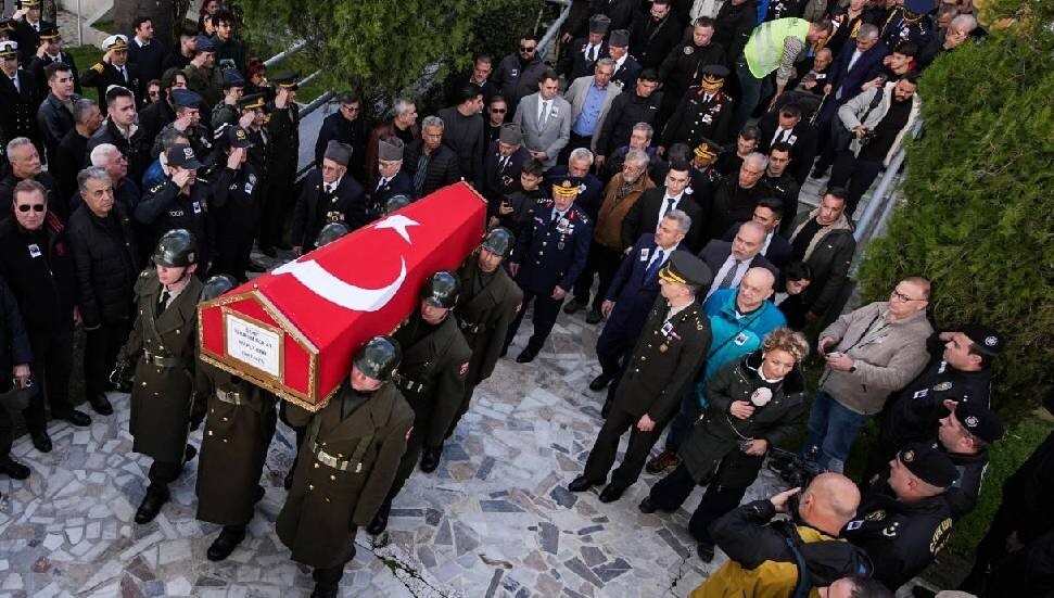 Balıkesir'de F-16 uçağının kaza kırıma uğraması sonucu şehit olan pilot son yolculuğuna uğurlandı