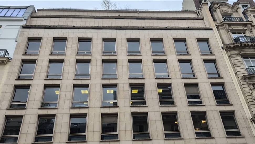 Fransa'da jandarma ABD merkezli X şirketinin Paris'teki ofislerinde arama yaptı