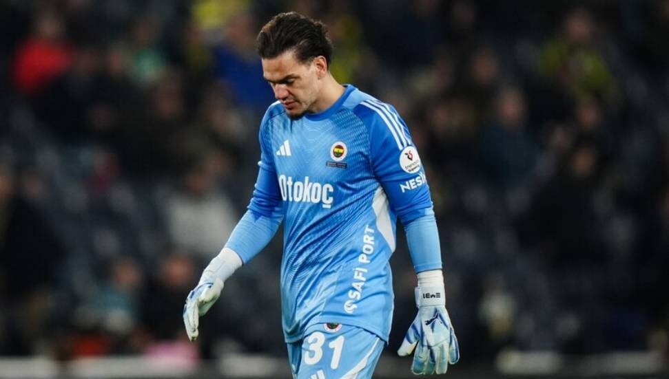 PFDK'den Fenerbahçeli kaleci Ederson'a 3 maç ceza